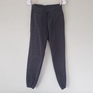 Lululemon Jogger Plush Times Fleece Lined Women’s Size 4 Charcoal Gray